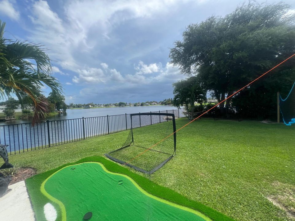 出租: $11,000 (3 贝兹, 2 浴室, 2000 平方英尺)