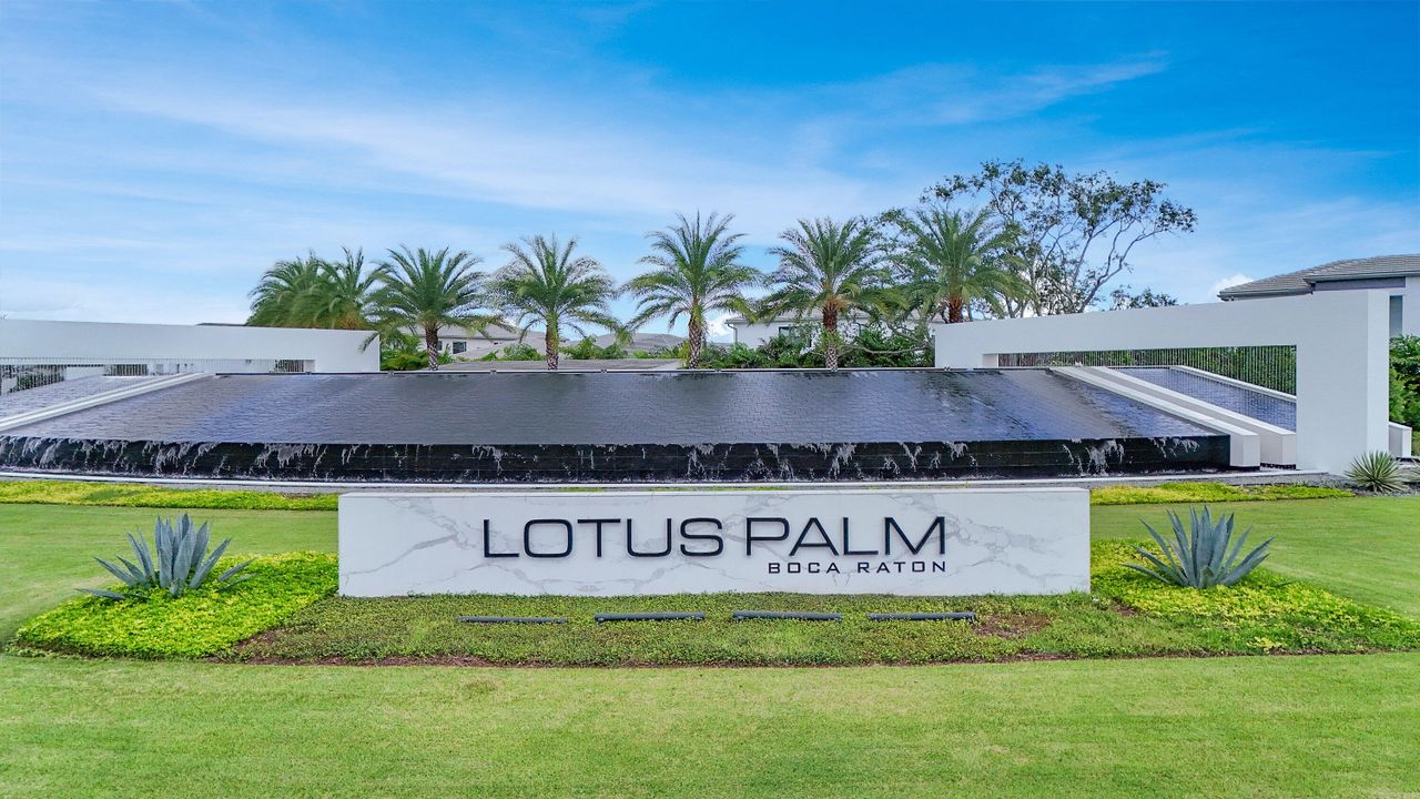 Active With Contract: $2,250,000 (5 beds, 7 baths, 4605 Square Feet)