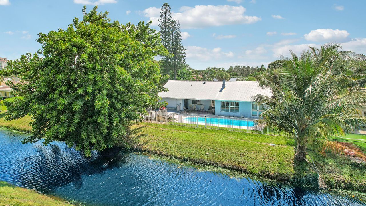 Activo con contrato: $700,000 (3 camas, 2 baños, 1891 Pies cuadrados)