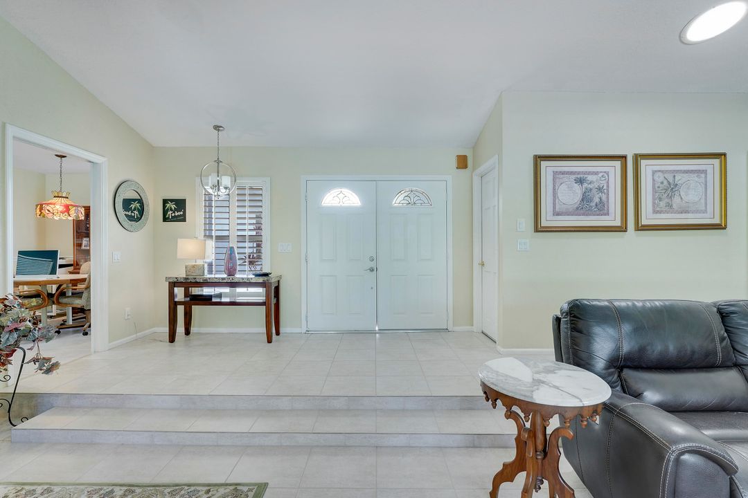 Activo con contrato: $700,000 (3 camas, 2 baños, 1891 Pies cuadrados)