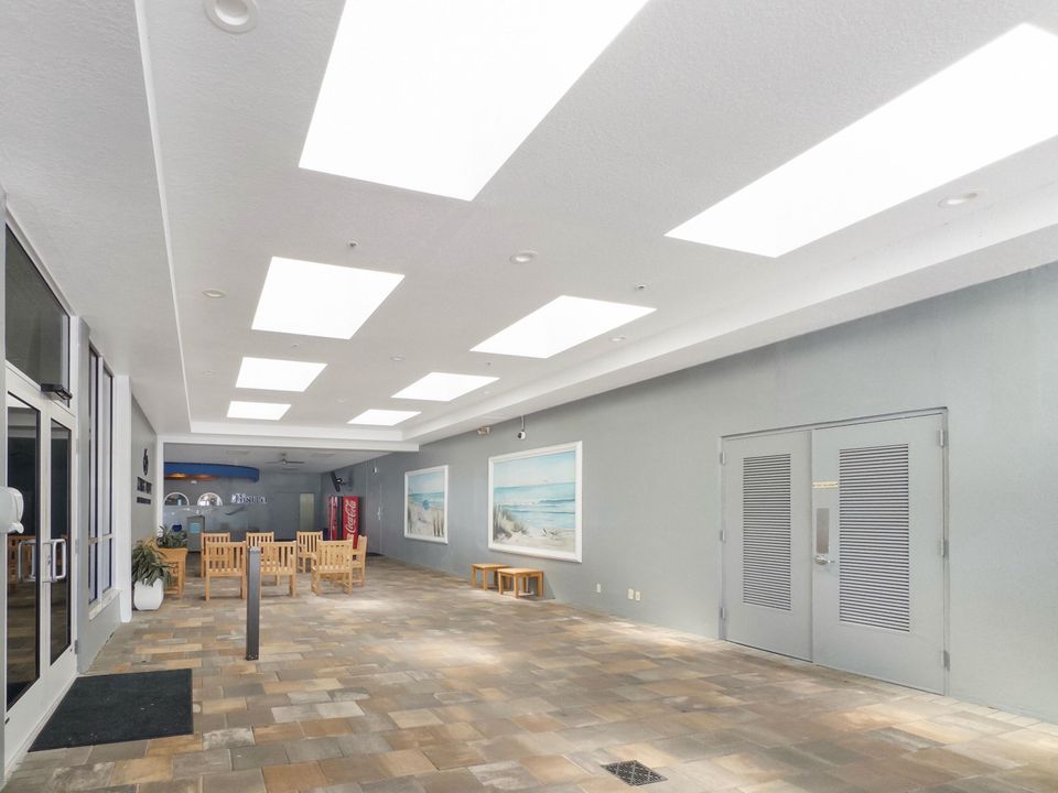 待售: $86,999 (1 贝兹, 1 浴室, 720 平方英尺)