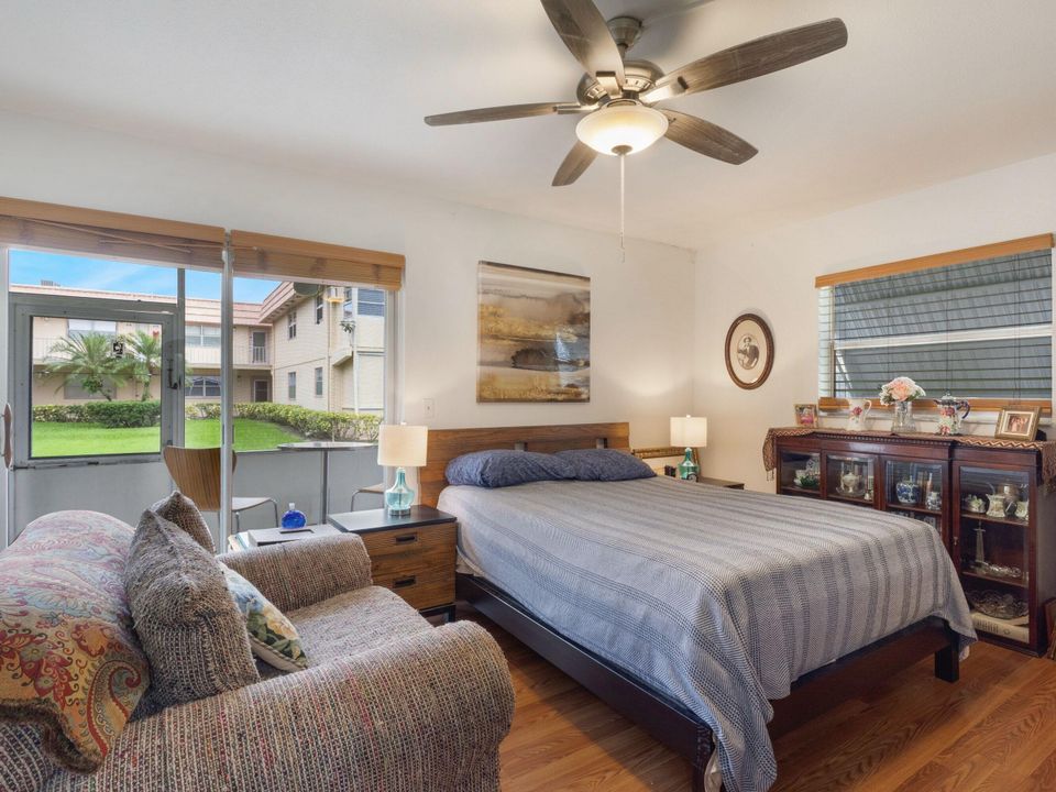 待售: $86,999 (1 贝兹, 1 浴室, 720 平方英尺)