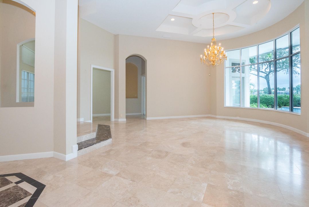 待售: $1,099,000 (4 贝兹, 4 浴室, 3790 平方英尺)