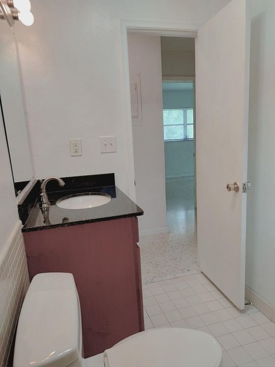 Active With Contract: $3,495 (2 beds, 2 baths, 1311 Square Feet)