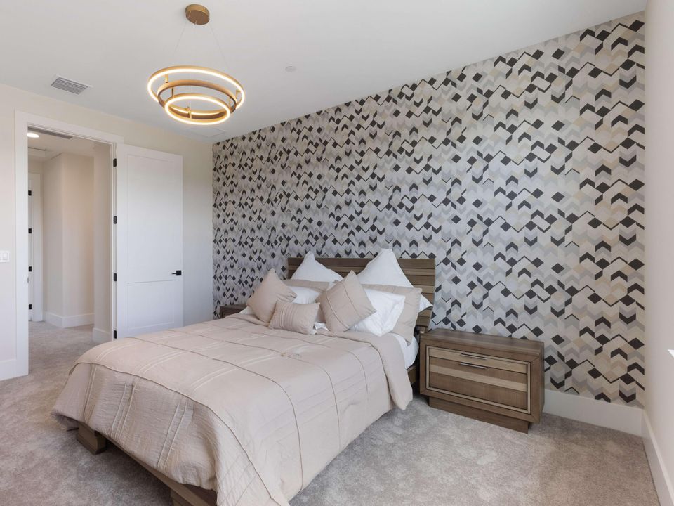 For Rent: $18,500 (5 beds, 6 baths, 5322 Square Feet)