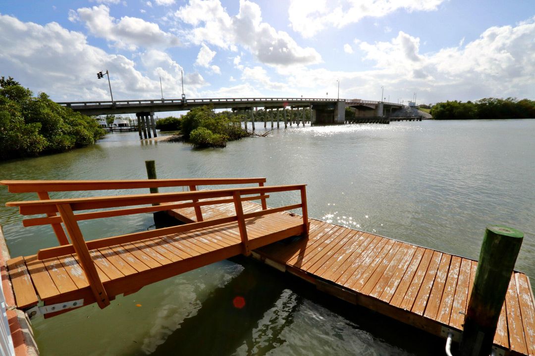 出租: $3,000 (2 贝兹, 2 浴室, 1200 平方英尺)