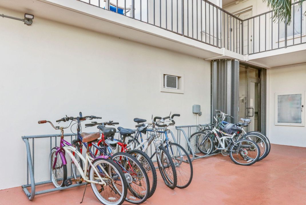 出租: $3,000 (2 贝兹, 2 浴室, 1200 平方英尺)