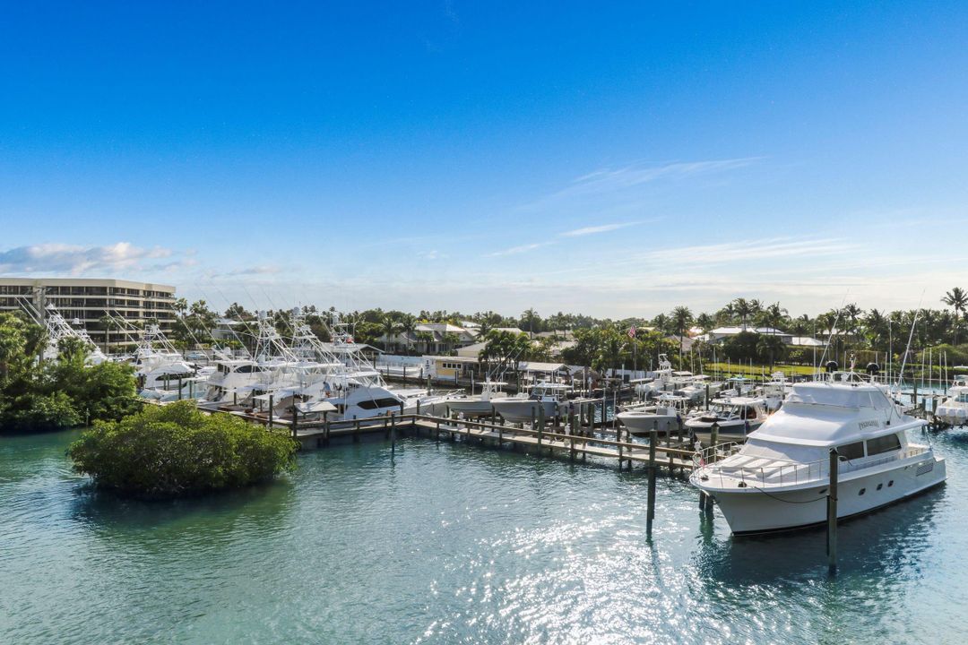 出租: $3,000 (2 贝兹, 2 浴室, 1200 平方英尺)