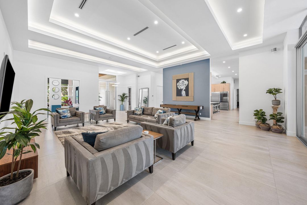 待售: $7,600,000 (7 贝兹, 6 浴室, 8130 平方英尺)