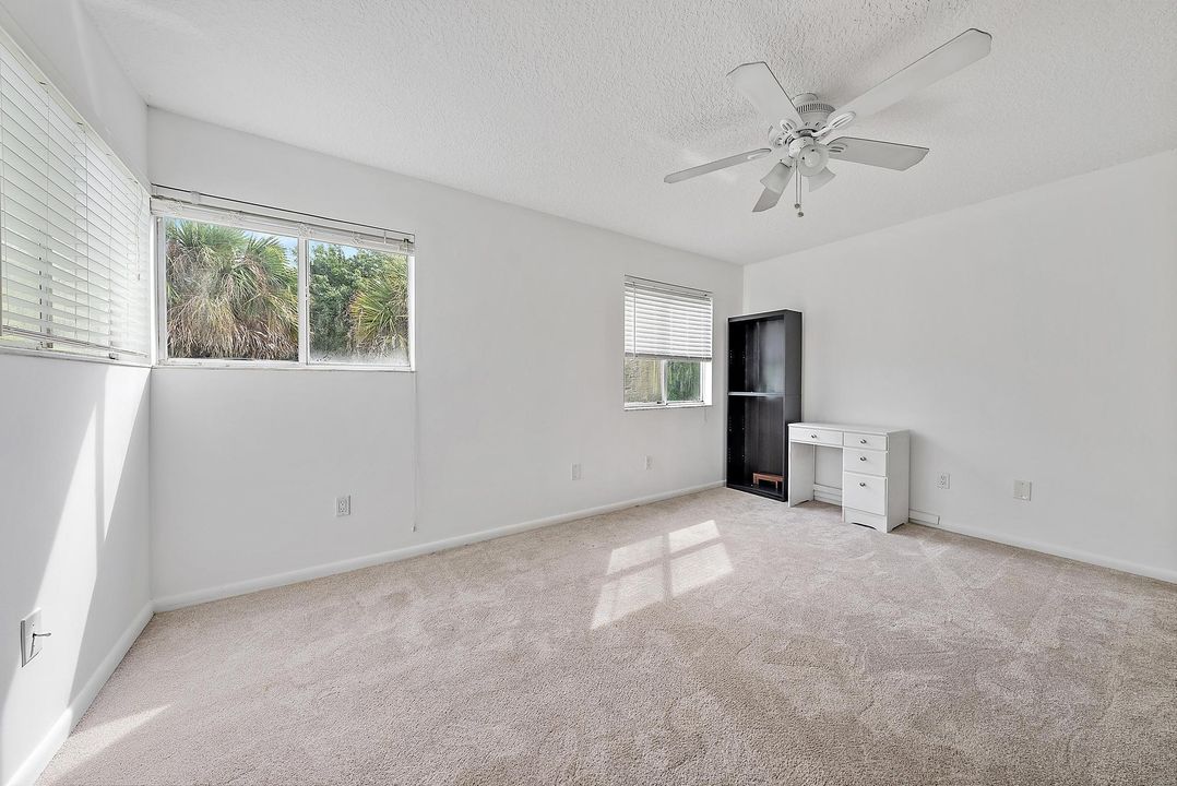 待售: $339,000 (2 贝兹, 2 浴室, 1254 平方英尺)