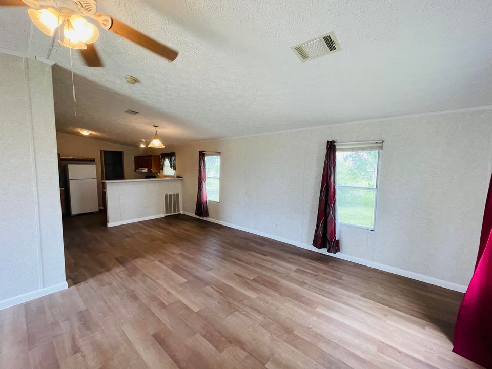 En Venta: $186,999 (2 camas, 2 baños, 1012 Pies cuadrados)