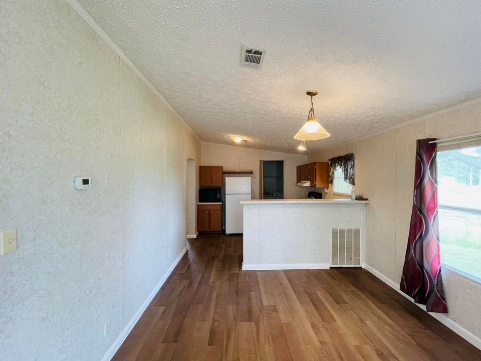 En Venta: $186,999 (2 camas, 2 baños, 1012 Pies cuadrados)