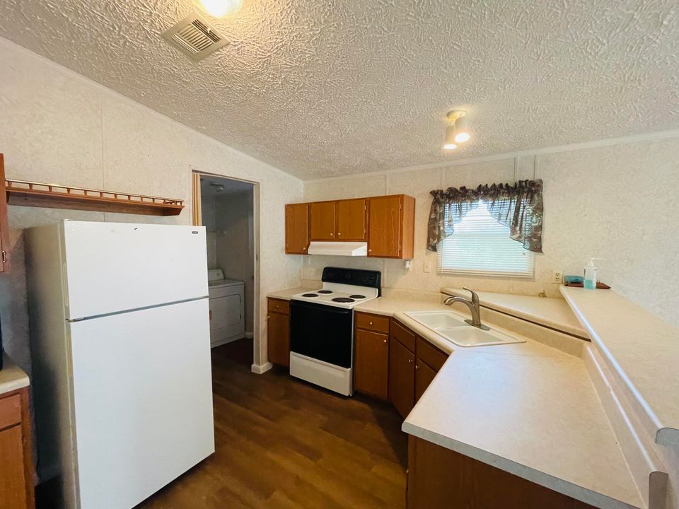 En Venta: $186,999 (2 camas, 2 baños, 1012 Pies cuadrados)