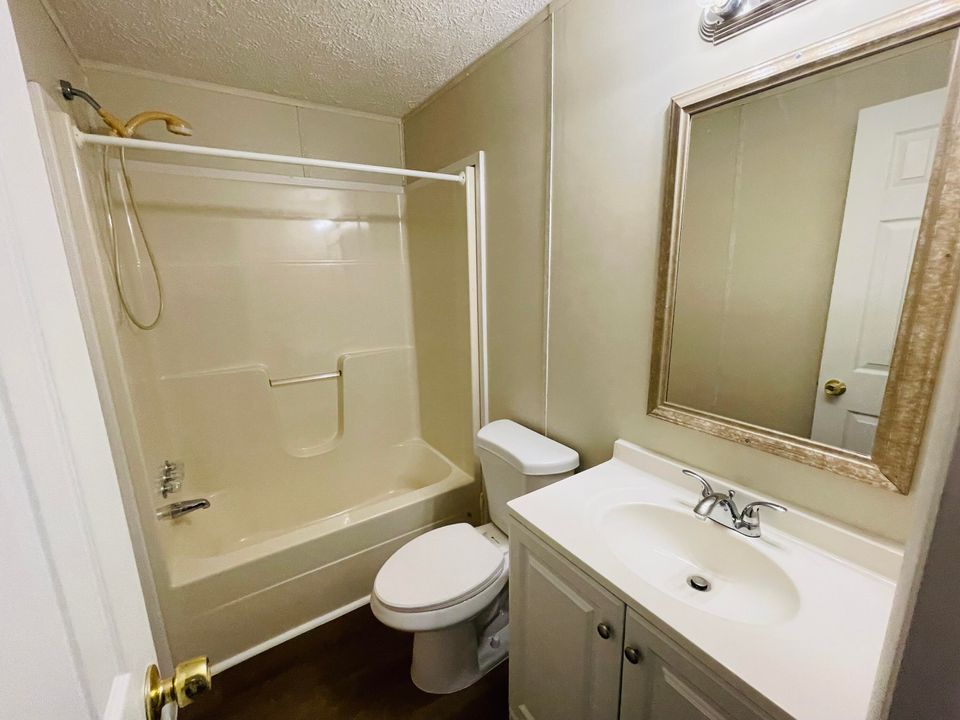 En Venta: $186,999 (2 camas, 2 baños, 1012 Pies cuadrados)