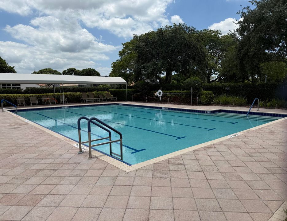 Active With Contract: $450,000 (3 beds, 2 baths, 1778 Square Feet)