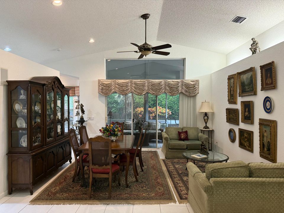 Active With Contract: $450,000 (3 beds, 2 baths, 1778 Square Feet)