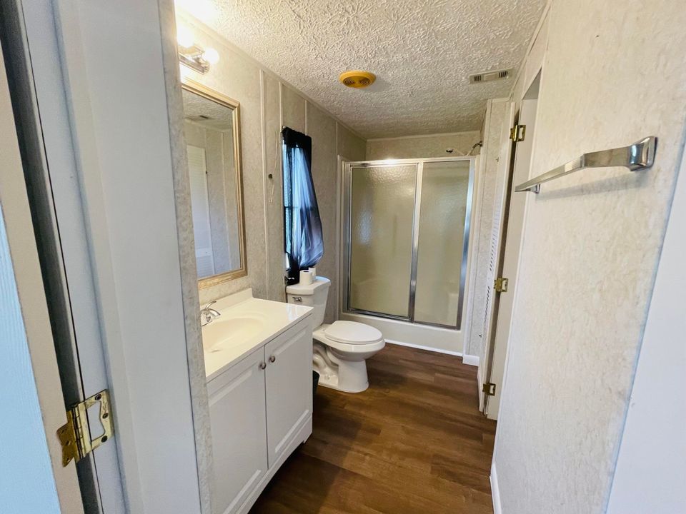 En Venta: $186,999 (2 camas, 2 baños, 1012 Pies cuadrados)