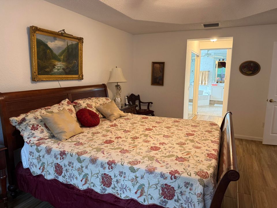 Active With Contract: $450,000 (3 beds, 2 baths, 1778 Square Feet)