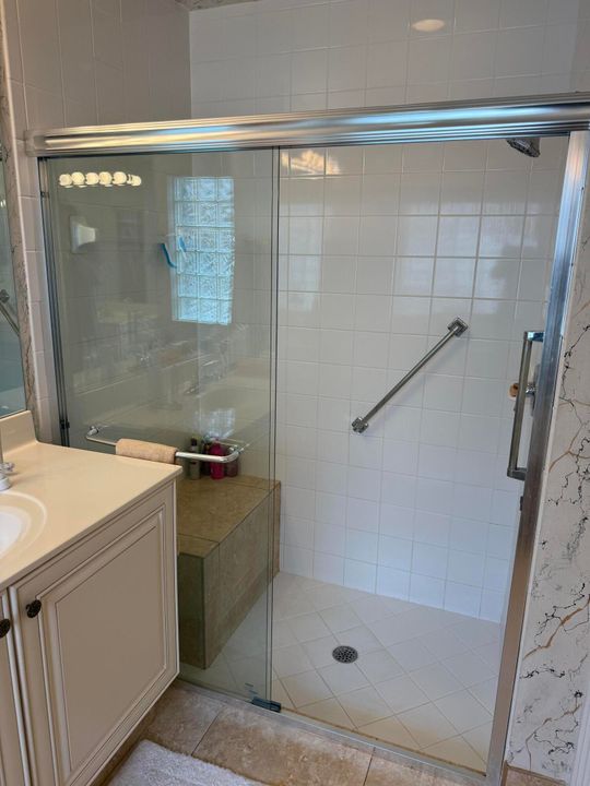 Active With Contract: $450,000 (3 beds, 2 baths, 1778 Square Feet)