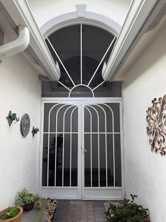 Active With Contract: $450,000 (3 beds, 2 baths, 1778 Square Feet)