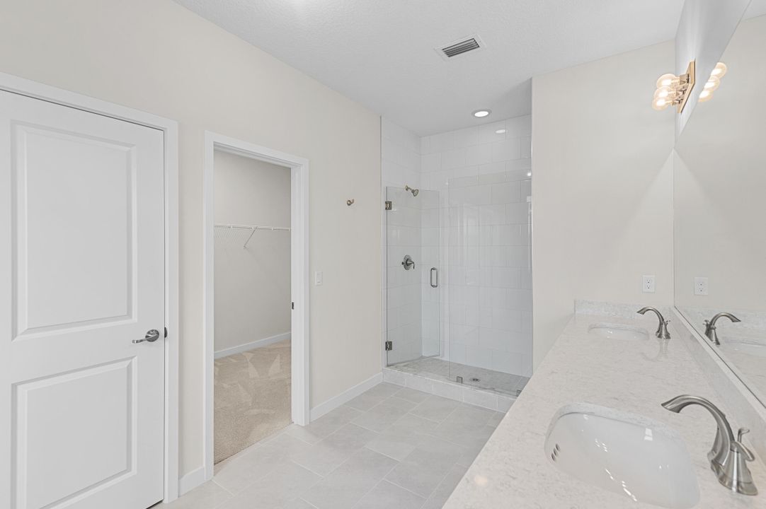 For Sale: $574,900 (3 beds, 2 baths, 2076 Square Feet)