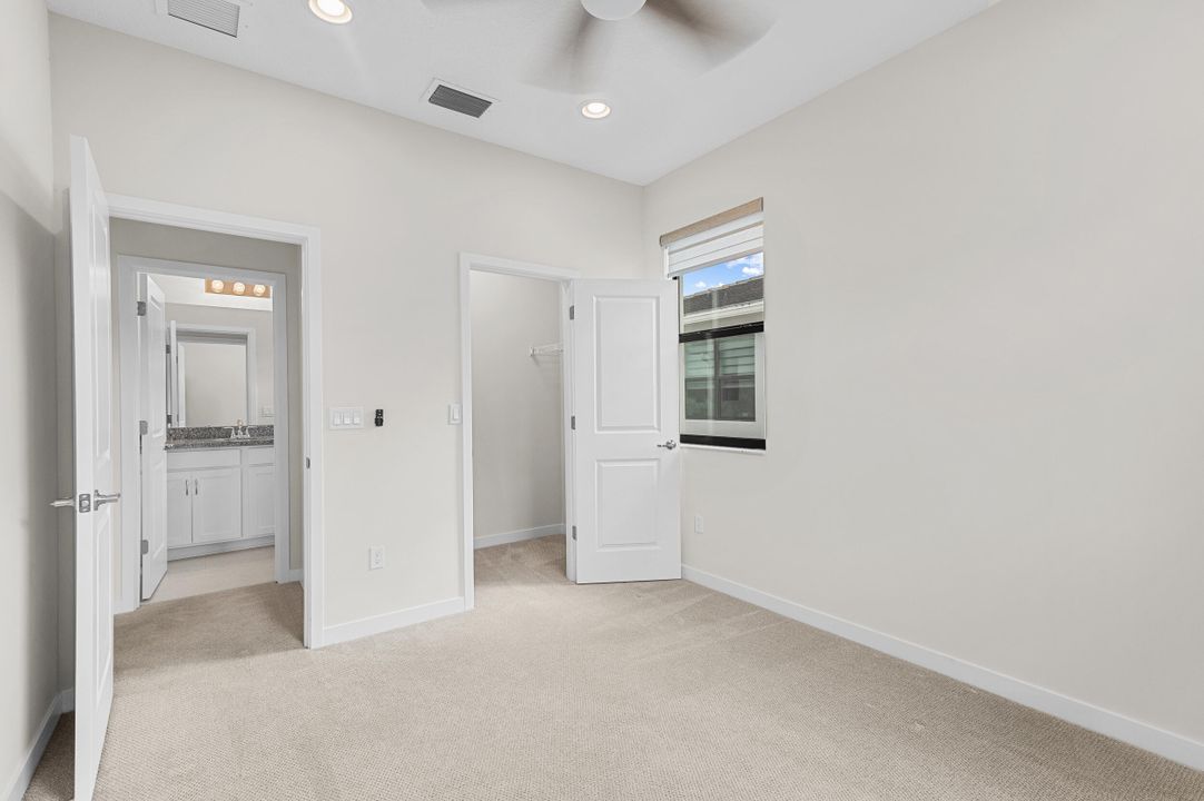 For Sale: $574,900 (3 beds, 2 baths, 2076 Square Feet)