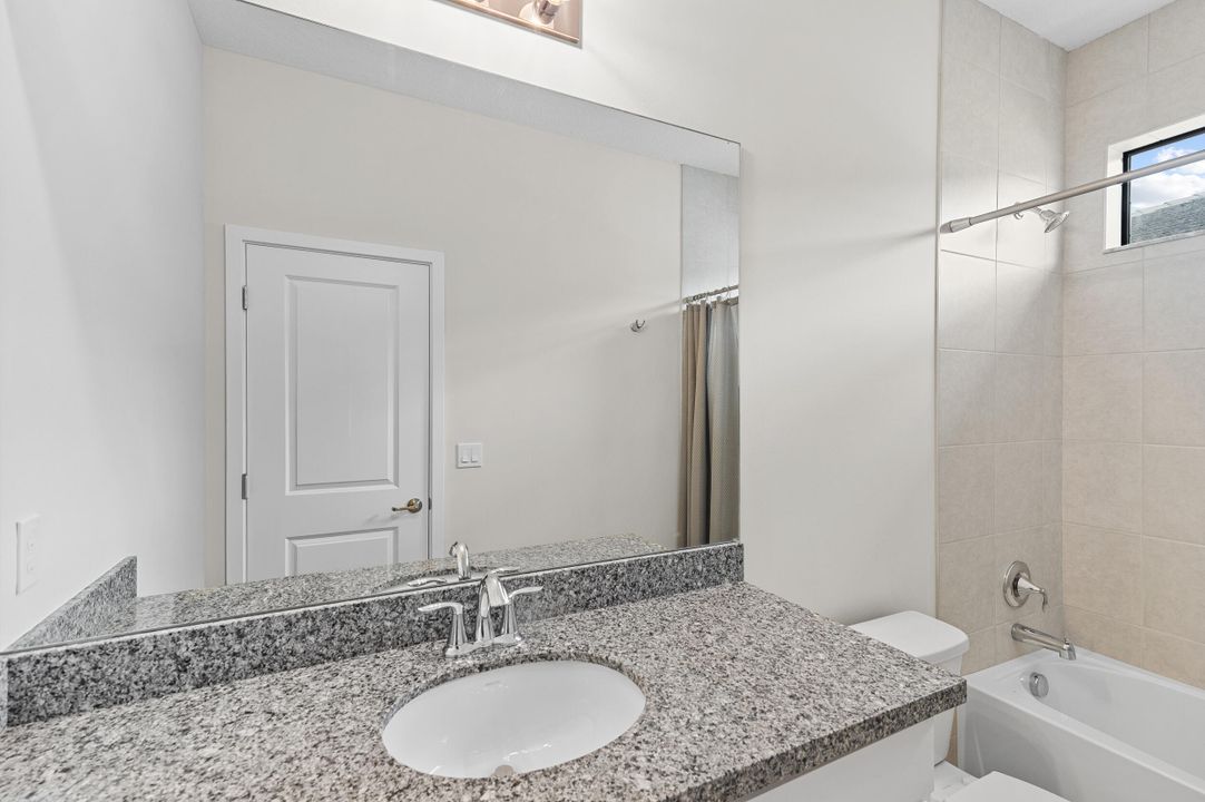 For Sale: $574,900 (3 beds, 2 baths, 2076 Square Feet)