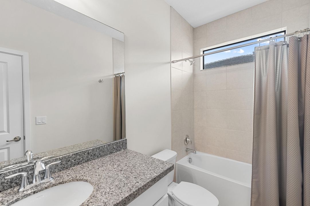 For Sale: $574,900 (3 beds, 2 baths, 2076 Square Feet)