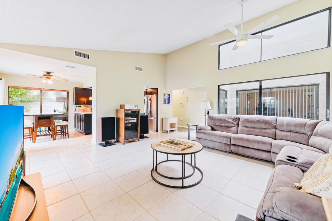 На продажу: $499,000 (3 спален, 2 ванн, 1440 Квадратных фут)