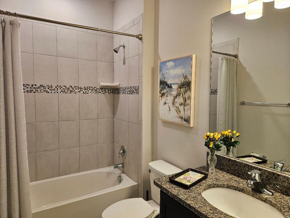 Active With Contract: $2,700 (2 beds, 2 baths, 1689 Square Feet)