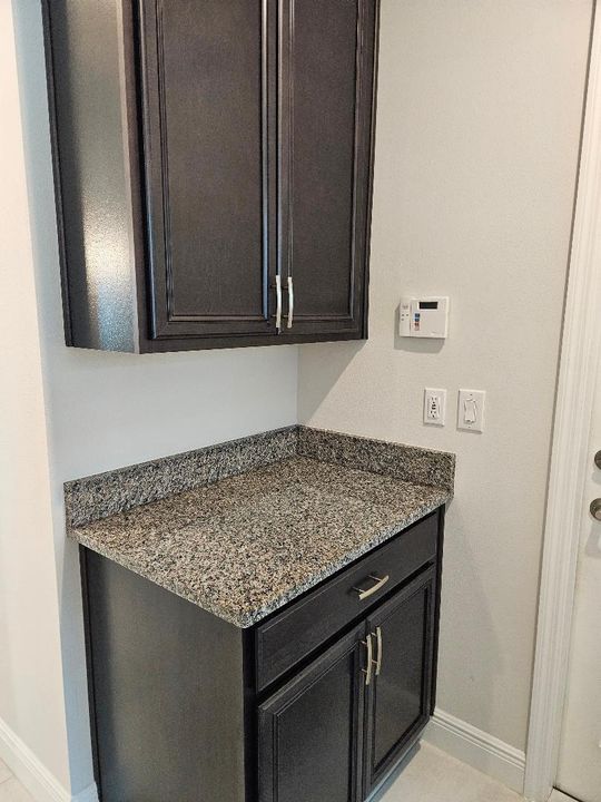 Active With Contract: $2,700 (2 beds, 2 baths, 1689 Square Feet)