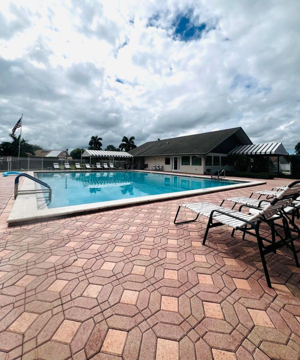 На продажу: $499,000 (3 спален, 2 ванн, 1440 Квадратных фут)