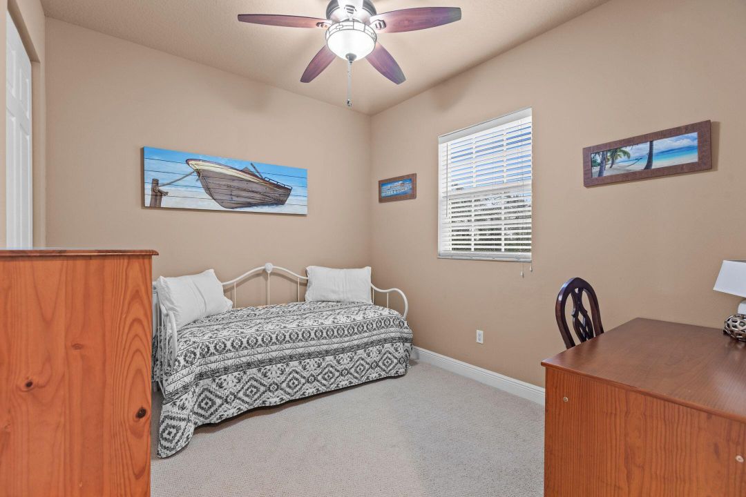 For Sale: $429,000 (3 beds, 3 baths, 1947 Square Feet)