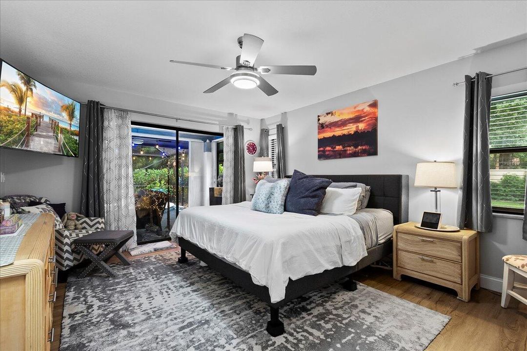 合同活跃: $775,000 (3 贝兹, 2 浴室, 1950 平方英尺)