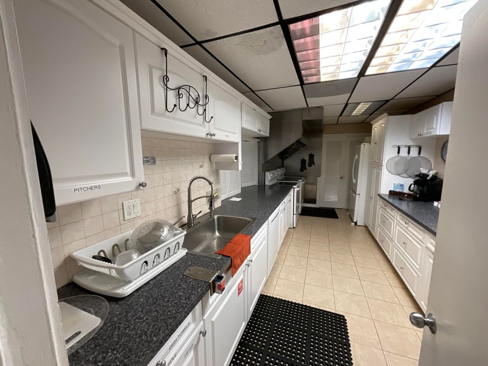 For Sale: $132,000 (2 beds, 2 baths, 1080 Square Feet)