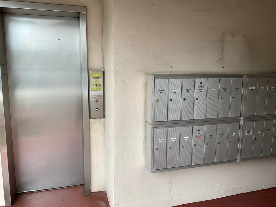 For Sale: $132,000 (2 beds, 2 baths, 1080 Square Feet)