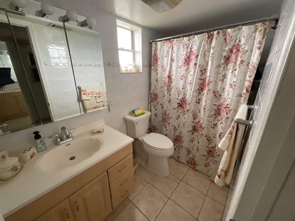 For Sale: $132,000 (2 beds, 2 baths, 1080 Square Feet)