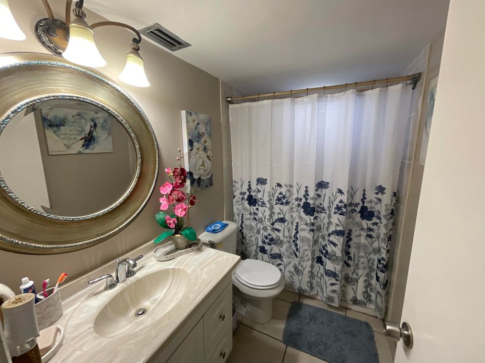 For Sale: $132,000 (2 beds, 2 baths, 1080 Square Feet)