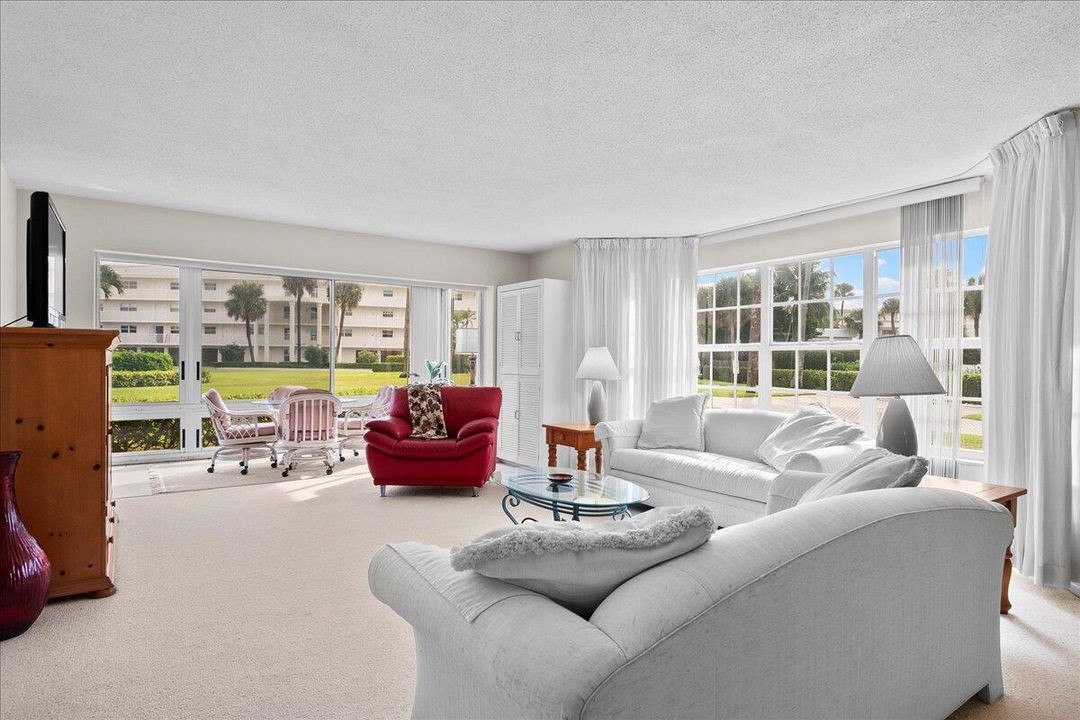 Activo con contrato: $4,000 (2 camas, 2 baños, 1260 Pies cuadrados)