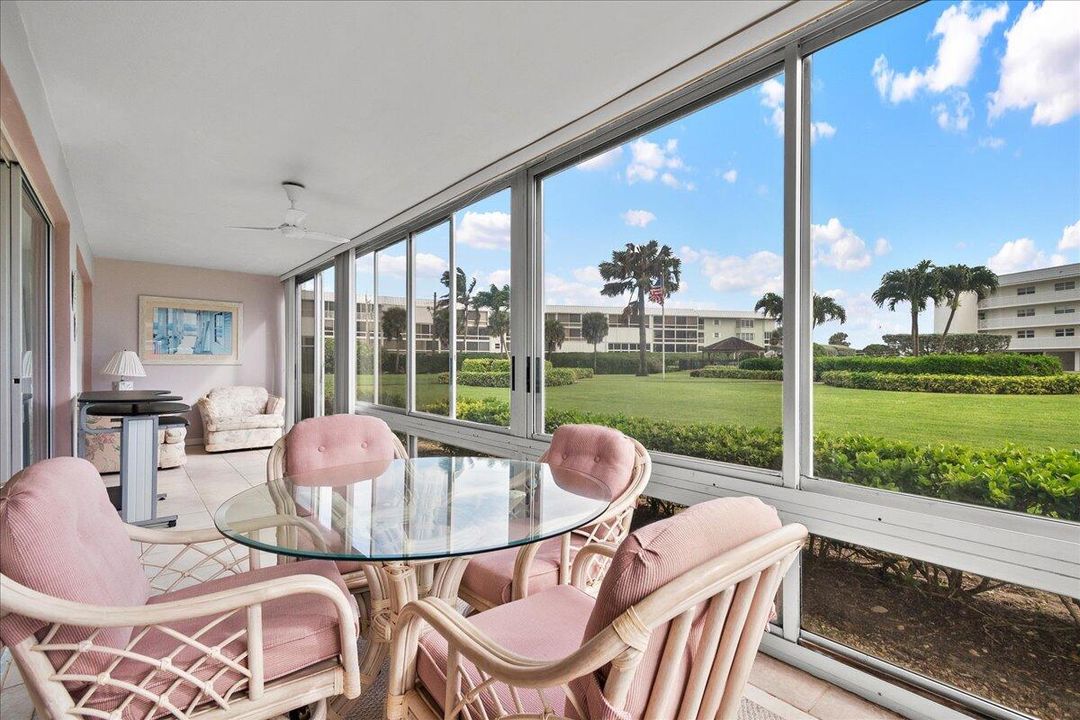 Activo con contrato: $4,000 (2 camas, 2 baños, 1260 Pies cuadrados)