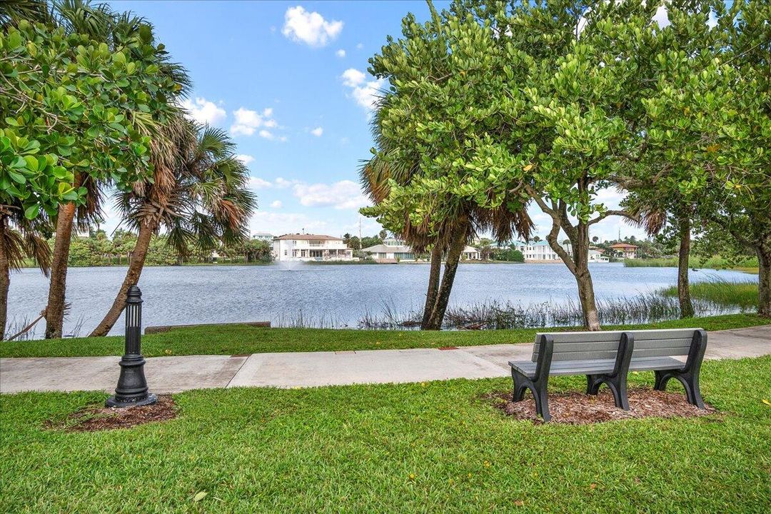 Activo con contrato: $4,000 (2 camas, 2 baños, 1260 Pies cuadrados)