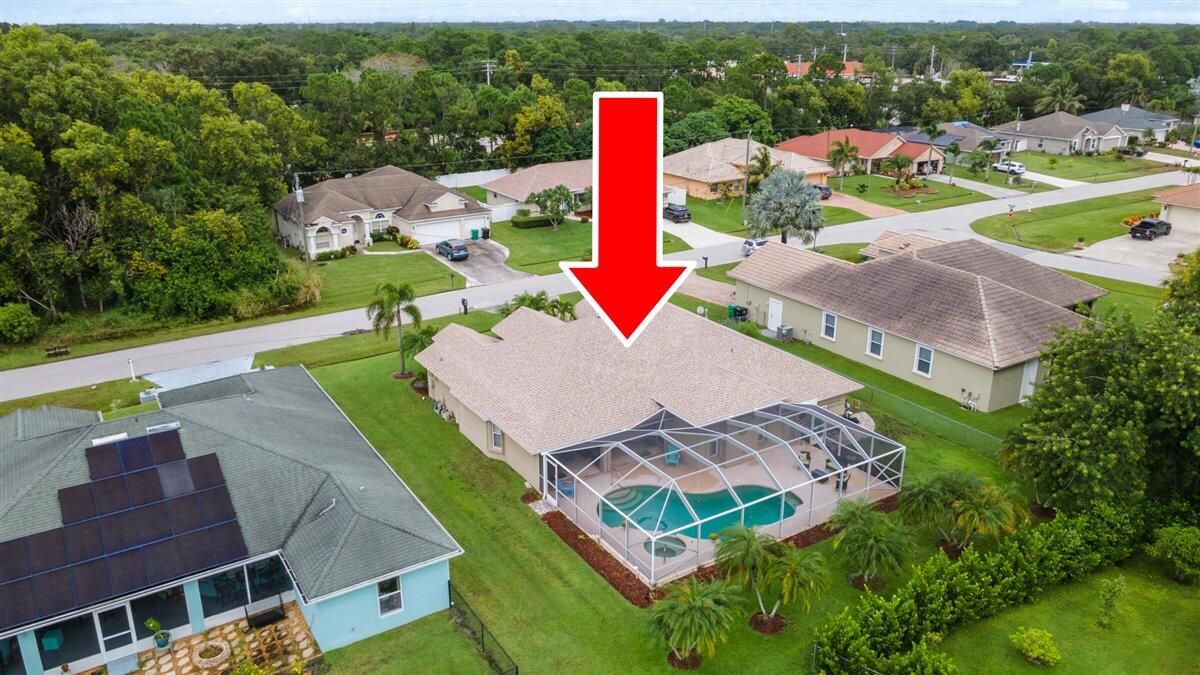 For Sale: $490,000 (3 beds, 2 baths, 2122 Square Feet)