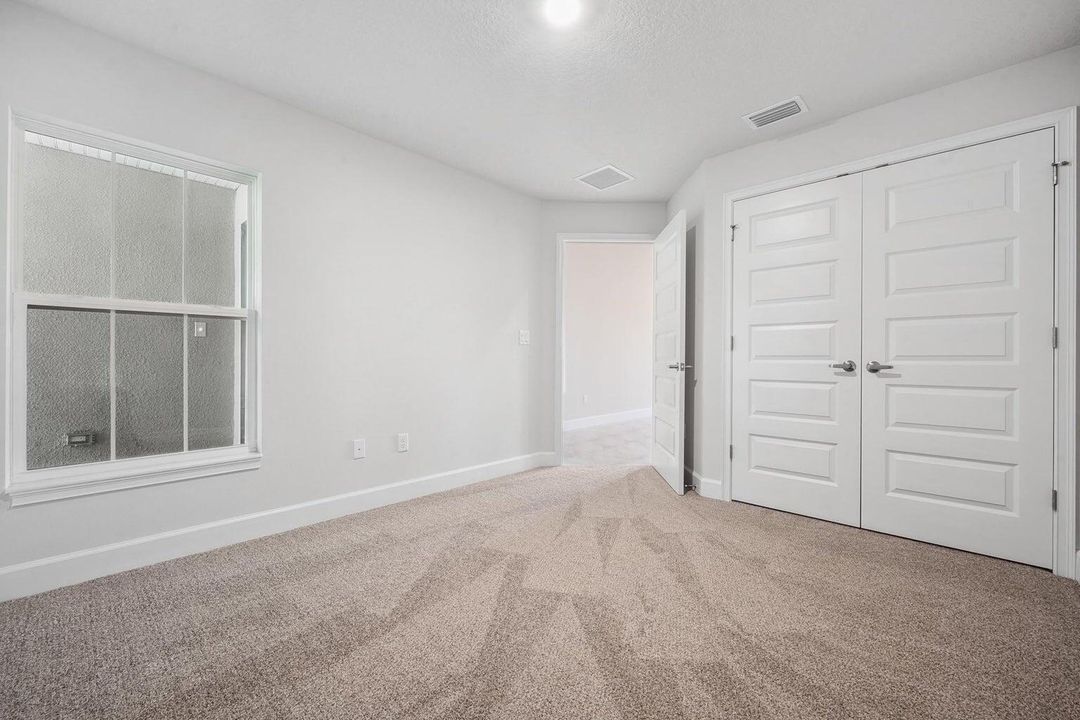 Activo con contrato: $284,700 (3 camas, 2 baños, 1509 Pies cuadrados)