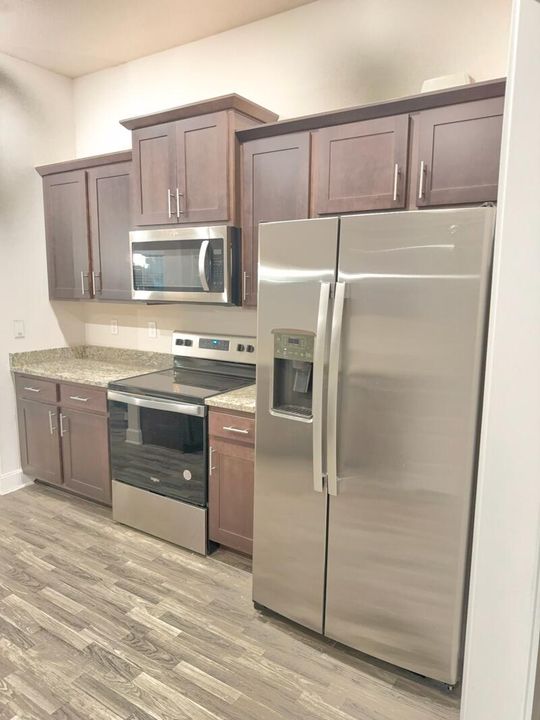 For Rent: $3,100 (4 beds, 3 baths, 2264 Square Feet)