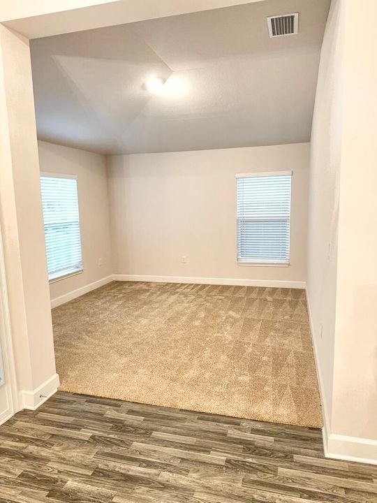 For Rent: $3,100 (4 beds, 3 baths, 2264 Square Feet)