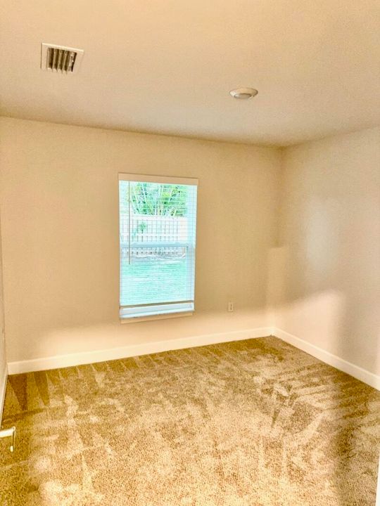 For Rent: $3,100 (4 beds, 3 baths, 2264 Square Feet)