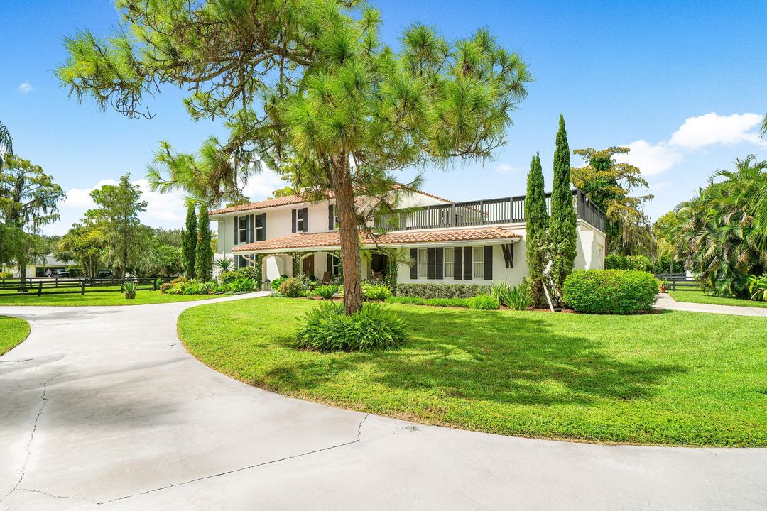 En Venta: $1,995,000 (5 camas, 3 baños, 2860 Pies cuadrados)