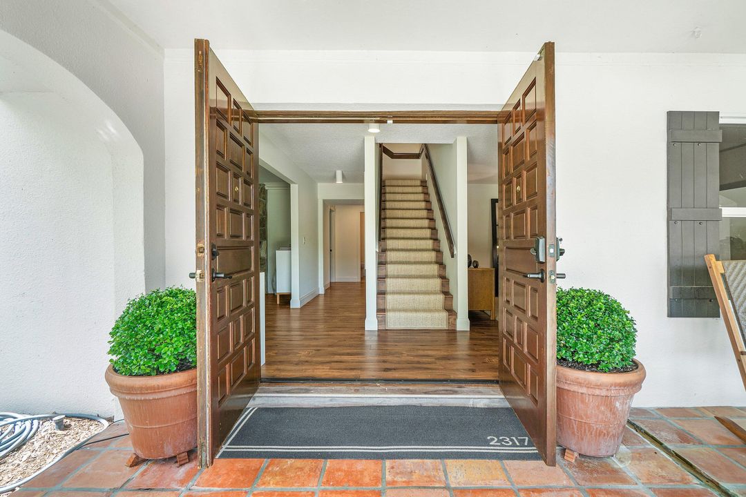 En Venta: $1,995,000 (5 camas, 3 baños, 2860 Pies cuadrados)