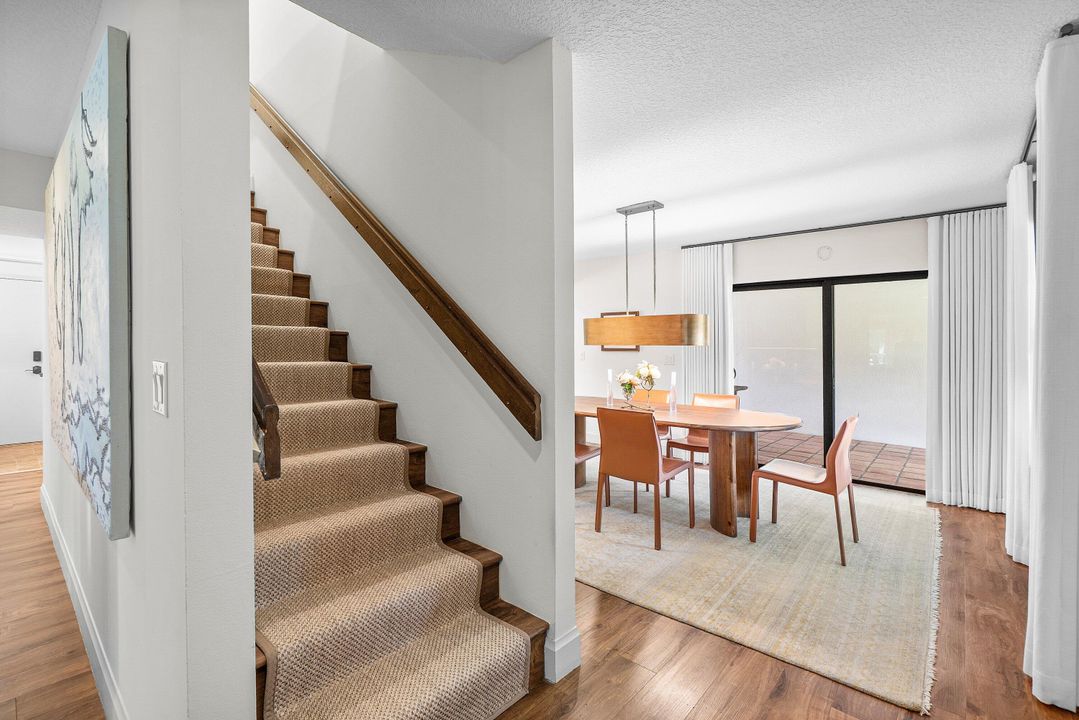 En Venta: $1,995,000 (5 camas, 3 baños, 2860 Pies cuadrados)