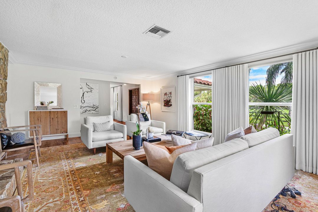 En Venta: $1,995,000 (5 camas, 3 baños, 2860 Pies cuadrados)